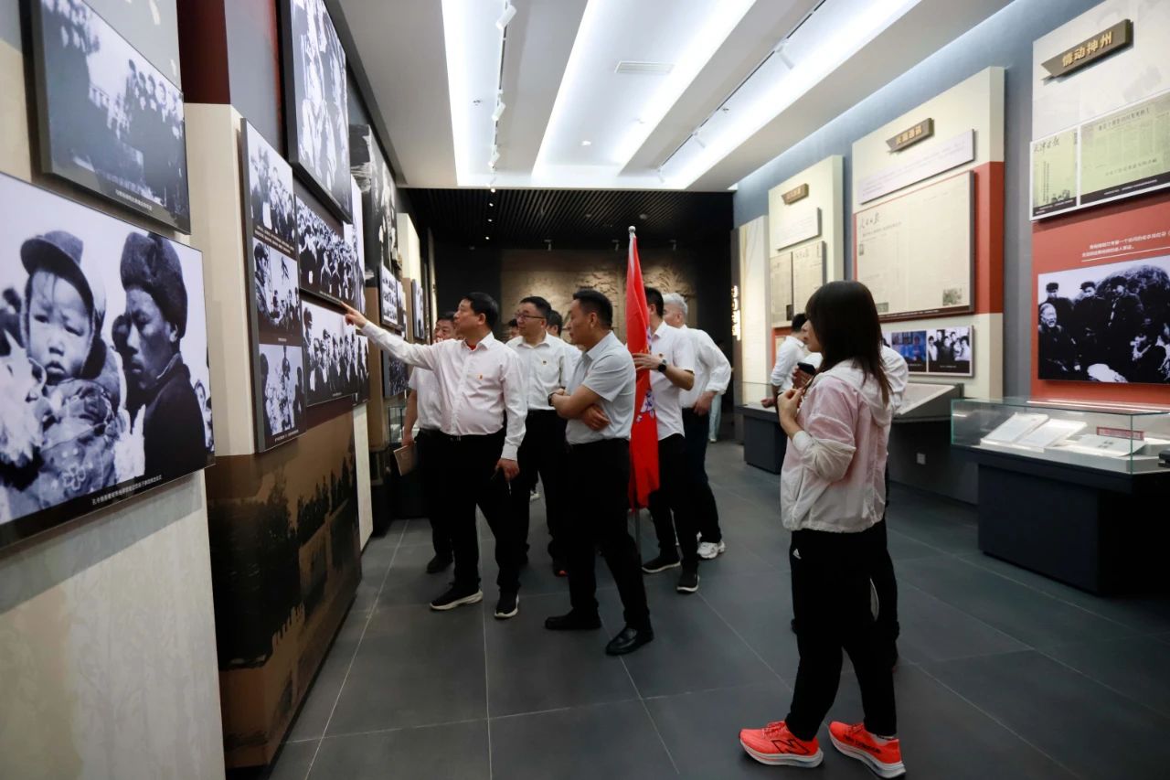 砥礪初心使命，汲取奮進(jìn)力量丨花花牛乳業(yè)集團(tuán)黨委組織開展學(xué)習(xí)“焦裕祿精神”主題黨日活動