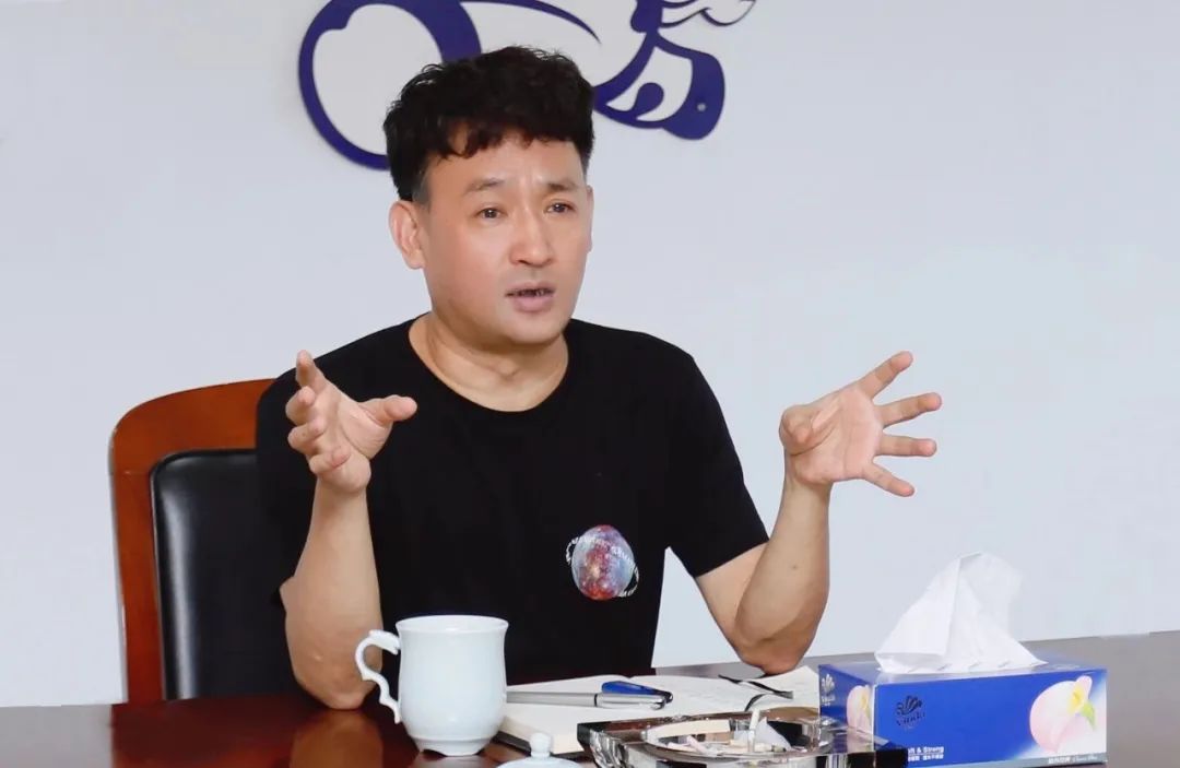 凝心聚力·贏創(chuàng)未來 | 花花牛乳業(yè)集團召開營銷、養(yǎng)殖及飼料經(jīng)營工作會議