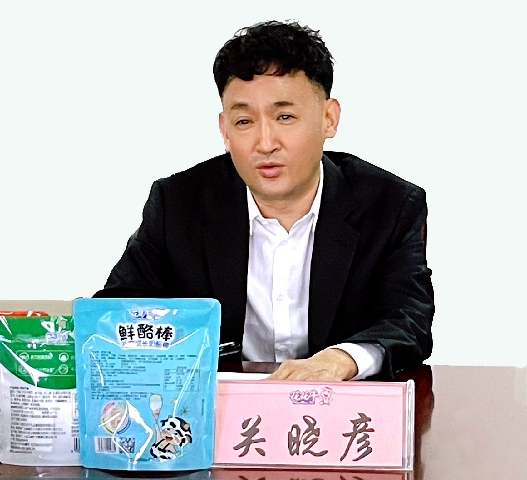 河南省委常委、副省長費(fèi)東斌蒞臨 花花牛乳業(yè)集團(tuán)調(diào)研