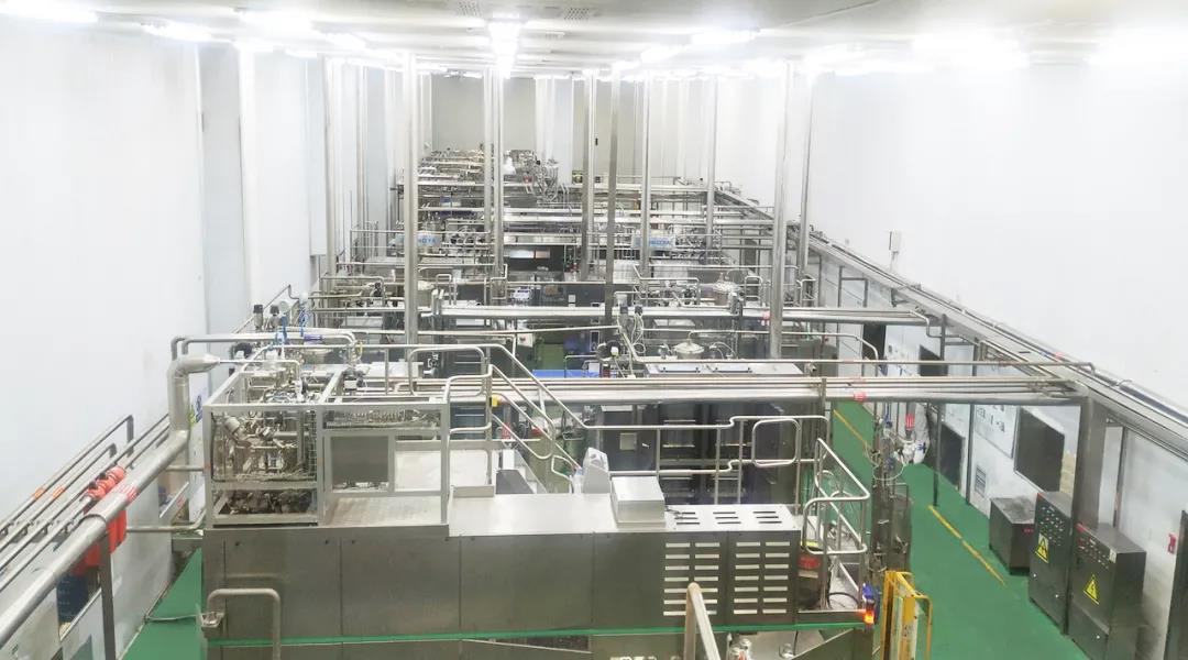 鄭州航空港區(qū)黨工委書記張俊峰蒞臨鄭州花花牛乳制品有限公司調(diào)研 鄭州航空港區(qū)黨工委書記張俊峰蒞臨鄭州花花牛乳制品有限公司調(diào)研