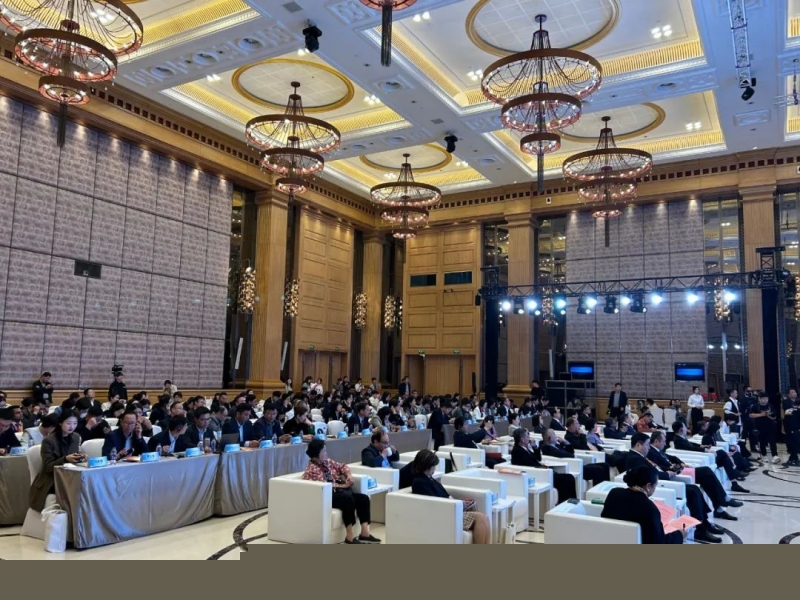 快訊丨花花牛乳業(yè)集團(tuán)亮相中國(河南)—東盟人文交流月啟幕會(huì)