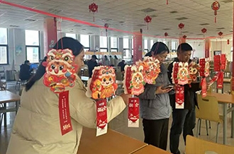 花燈映初心 謎趣聚合力 ——花花牛乳業(yè)集團(tuán)元宵喜樂(lè)會(huì)圓滿舉行